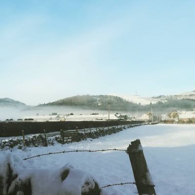 Mist flowing down the valley... The view while doing the dishes :)